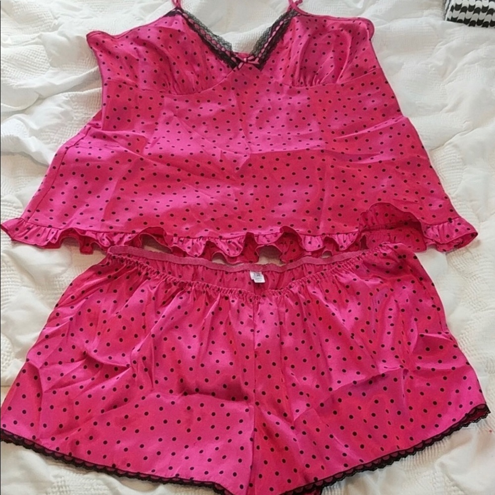 Apt. 9 Sleep Set